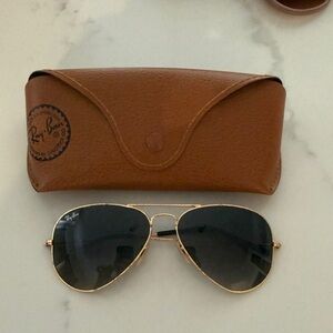Ray-Ban Classic Gold Aviator Sunglasses